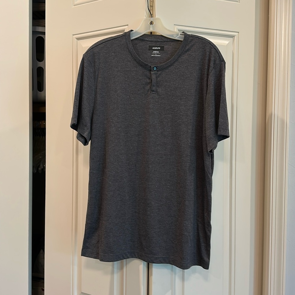 Alfani Stretch T-Shirt - size Large - New Without Tag